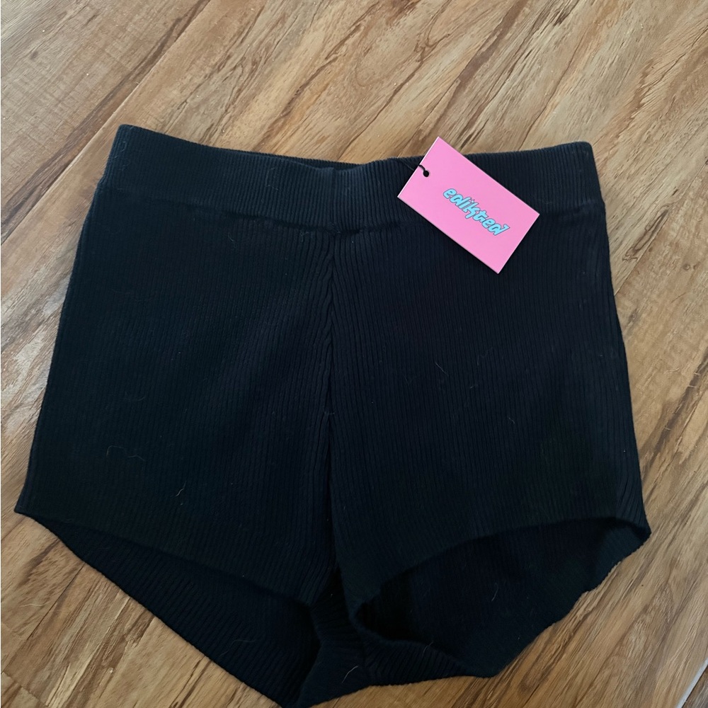 Edikted black shorts
